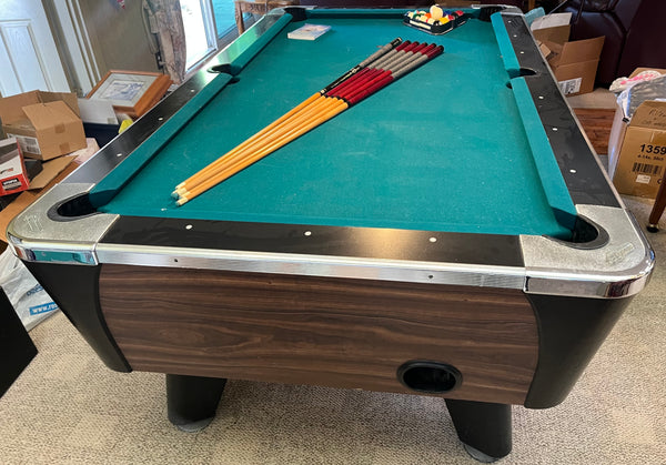 Valley Dynamo 7FT Pool Table - W/Ball Return / Coin Mechanism (1pc Slate) Excellent Condition